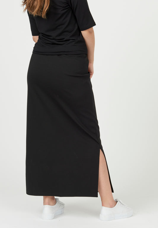 Svart lång kjol i Punta di Milano jersey