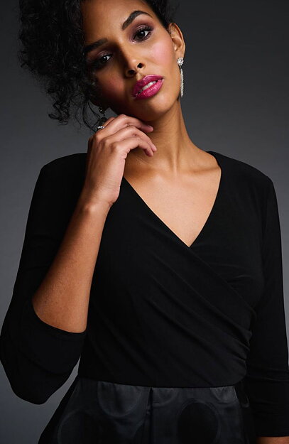 Klänning omlott prickig tyllkjol svart