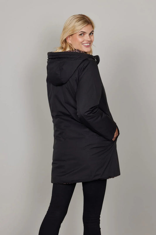 Svart vändbar Jacka med Leo mönster