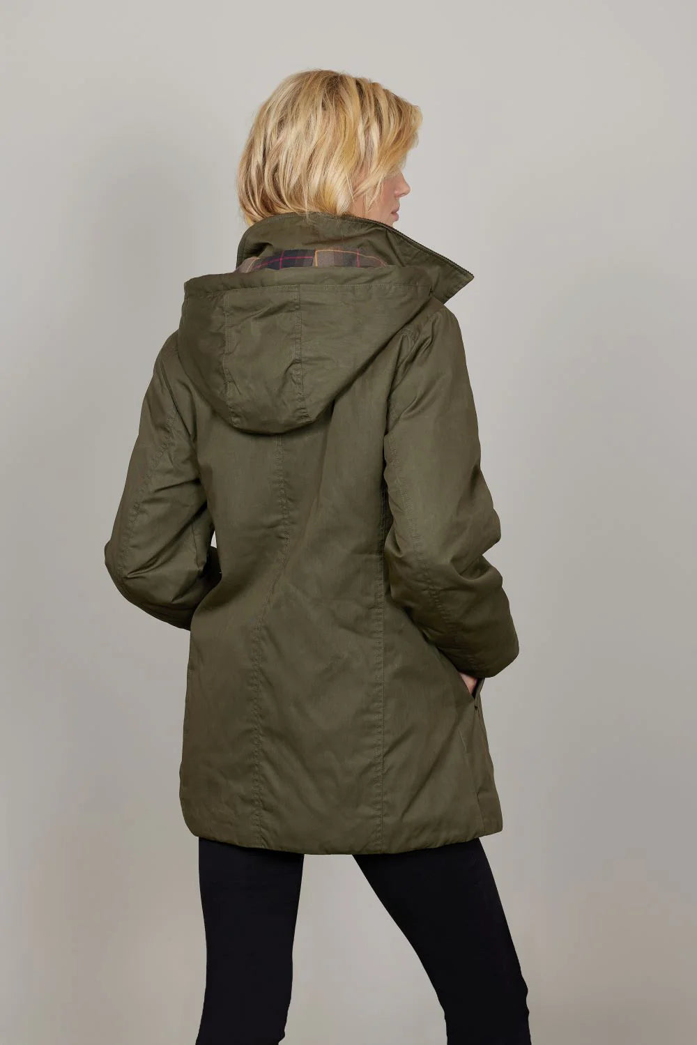 Olivegrön vaxad jacka