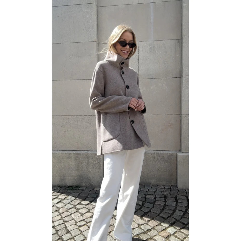 Beige ullkappa Oline